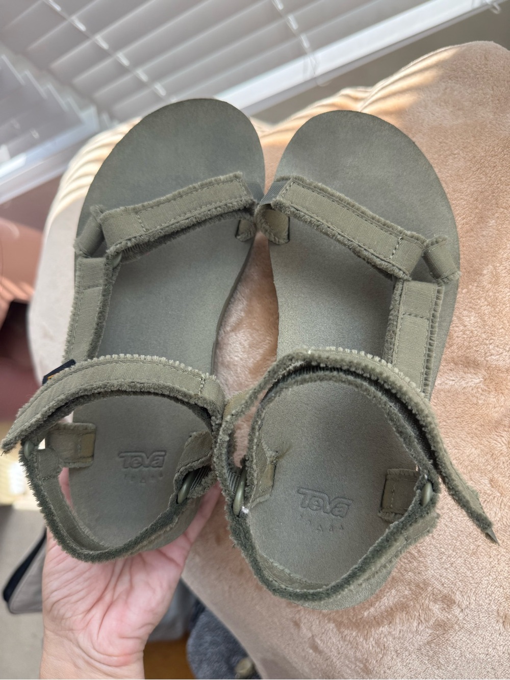 Teva women’s Midform Universal Canvas Sandals in Olive